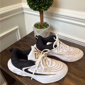 Nike Stylish White and Black Boys Sneakers